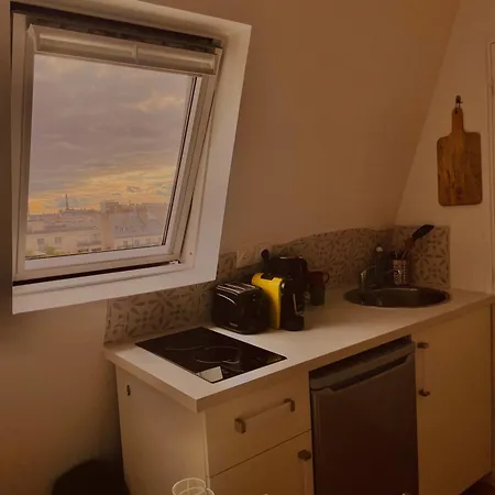 Heart Of With View - Renovated *
