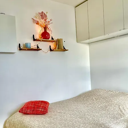 Heart Of With View - Renovated Paris